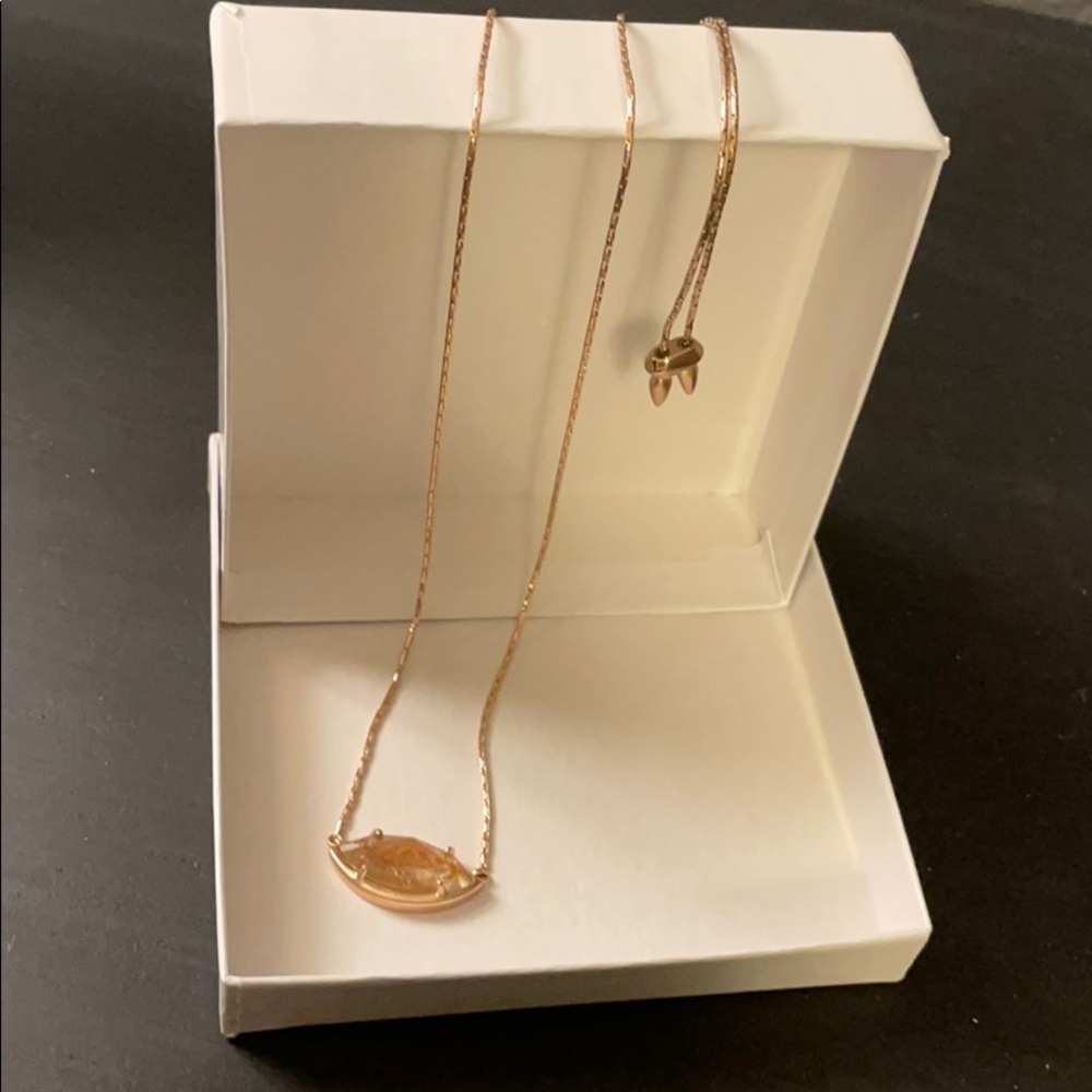 Kendra Scott Meghan necklace